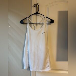Nike Women's White Tank Top - Size Medium